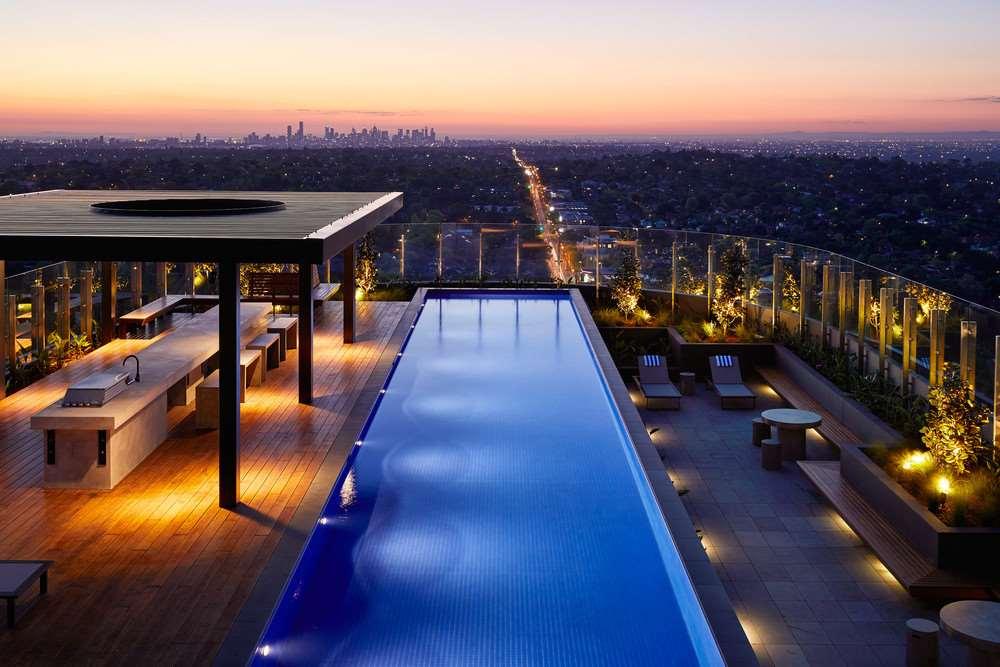 Art Series - The Chen Box Hill Fasiliteter bilde The rooftop pool at the West Hollywood Edition