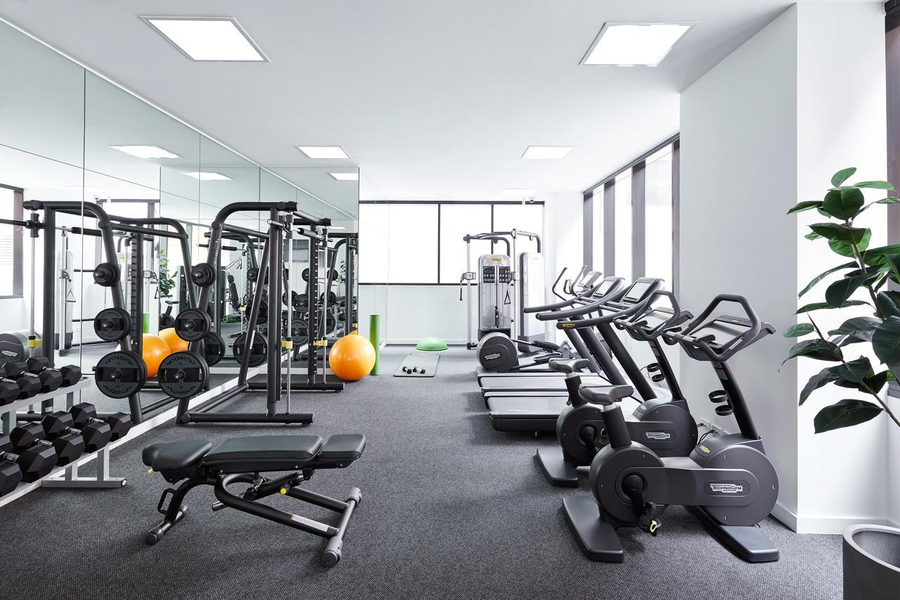 Art Series - The Chen Box Hill Eksteriør bilde A typical gym