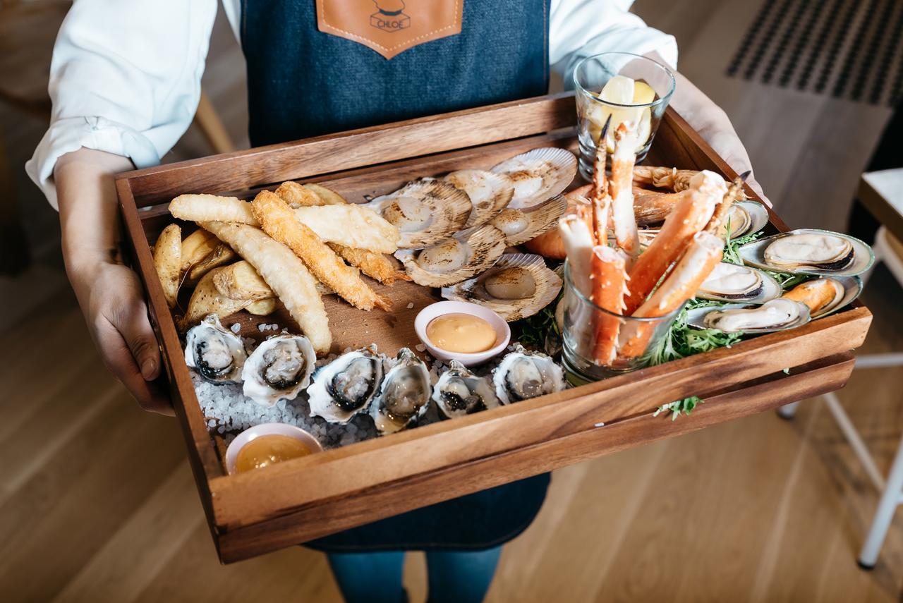 Art Series - The Chen Box Hill Eksteriør bilde Seafood platter